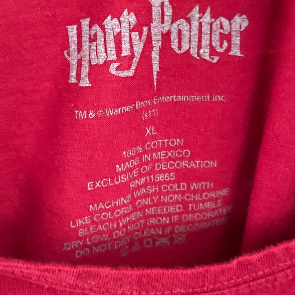 Harry Potter Gryffindor Ladies Fitted Short Sleeve Graphic Shirt size XL - Picture 4 of 5